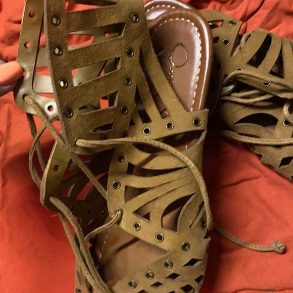 A little Jessica in the mix - Picture 2 of 6